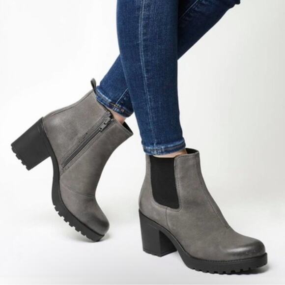 Vagabond Whimsy Goth Punk Boho Chelsea Boots Block Rubber Heeled Gray Size 39 - Picture 1 of 10